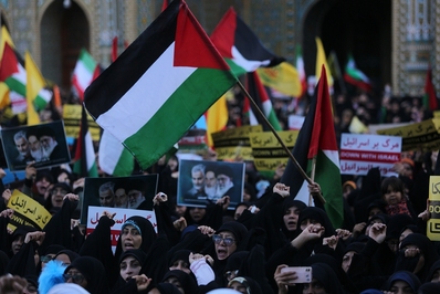 اجتماع بزرگ مردم قم در حمایت از مظلومان فلسطین