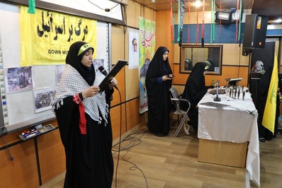 دانش آموزان صدرا ندای مرگ بر اسرائیل سردادند