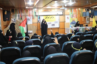 دانش آموزان صدرا ندای مرگ بر اسرائیل سردادند