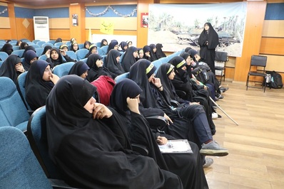 دانش آموزان صدرا ندای مرگ بر اسرائیل سردادند