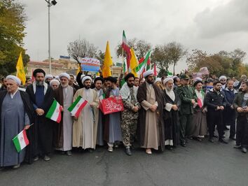 راهپیمایی یوم الله ۱۳ آبان در تبریز