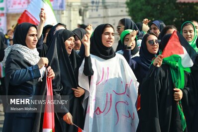 یوم الله ۱۳ آبان در آبادان