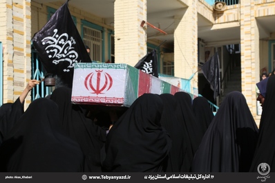 تجدید میثاق با شهدای گمنام دوران ۸ سال دفاع مقدس