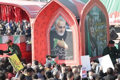 استقبال مردم اصفهان از کاروان اهالی بهشت