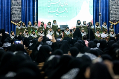 همایش بانوان فاطمی مدافع غزه در قزوین