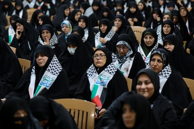 همایش بانوان فاطمی مدافع غزه در قزوین