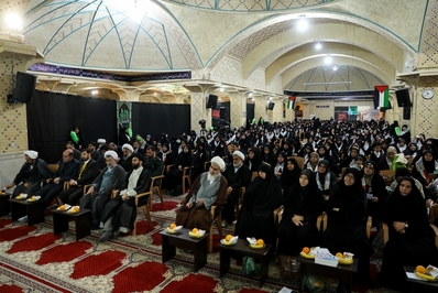 همایش بانوان فاطمی مدافع غزه در قزوین