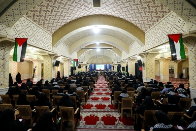 همایش بانوان فاطمی مدافع غزه در قزوین