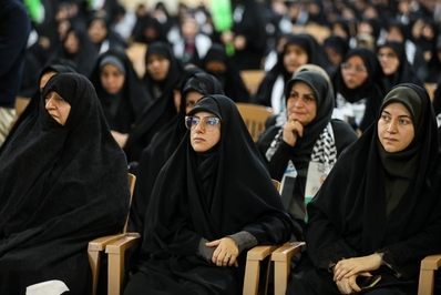 همایش بانوان فاطمی مدافع غزه در قزوین