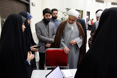 بازدید نماینده ولی فقیه در استان قزوین از سیزدهمین دوره رویداد پیشگام