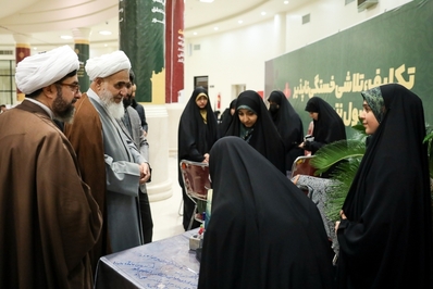بازدید نماینده ولی فقیه در استان قزوین از سیزدهمین دوره رویداد پیشگام