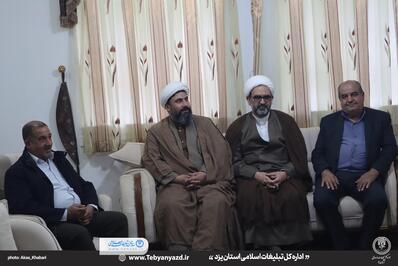 تجلیل از مادحین اهل بیت (ع) شهرستان مهریز