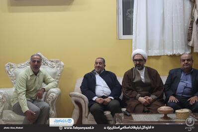 تجلیل از مادحین اهل بیت (ع) شهرستان مهریز