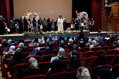 جشن دخترانه و مادرانه میلاد حضرت زهرا (س) و گرامیداشت مقام مادر و زن در قزوین