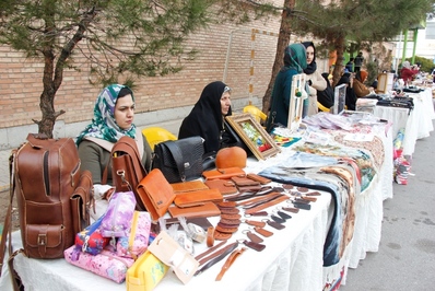 اجتماع بزرگ دوستداران حضرت زهرا (س) و سالروز آسمانی شدن سردار دل‌ها حاج قاسم سلیمانی در قزوین