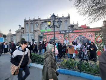 غرفه و ایستگاه صلواتی دختران حاج قاسم تبریز بمناسب شهادت سردار دل‌ها و روز مادر