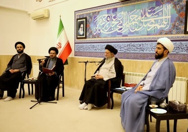 جمعی از قاریان و حافظان قرآن کریم هندوستان با آیت الله نورمفیدی دیدار کردند