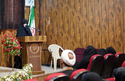 آیین تجلیل از بانوان فعال فرهنگی اجتماعی در شیراز برگزار شد