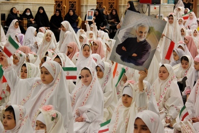 جشن تکلیف ۱۴۰۰ دختر دانش‌آموز در قزوین