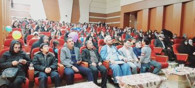 با حضور مادربزرگ‌های شاهین شهری جشن روز مادر برگزار شد