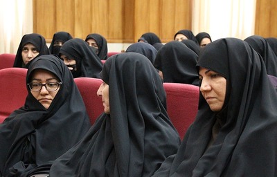 برگزاری کارگاه‌های توانمندسازی و بازآموزی معلمان قرآن کریم