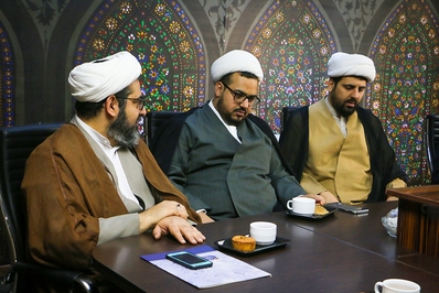 بازدید رئیس سازمان مدیریت و برنامه ریزی خوزستان از مرکز رسانه