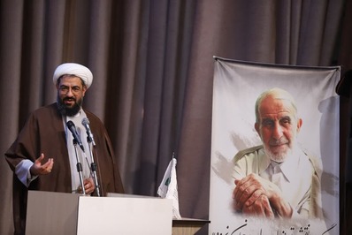سومین همایش بزرگ ستایشگران برگزار شد