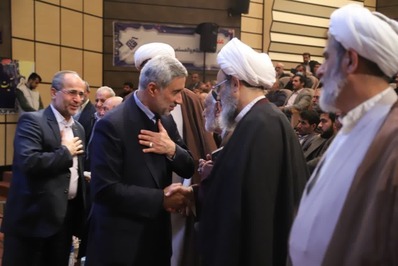 سومین همایش بزرگ ستایشگران برگزار شد
