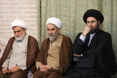 دیدار جمعی از شعرا و مداحان اهل بیت (ع) با امام جمعه قزوین