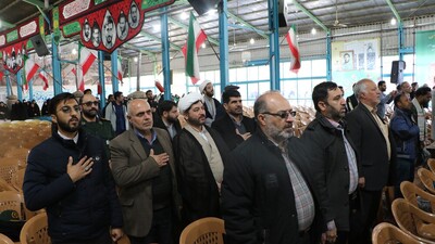 پرسنل اداره کل تبلیغات اسلامی در مراسم جشن آغاز دهه فجر انقلاب اسلامی حضور یافتند