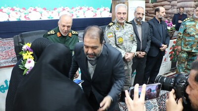 پرسنل اداره کل تبلیغات اسلامی در مراسم جشن آغاز دهه فجر انقلاب اسلامی حضور یافتند
