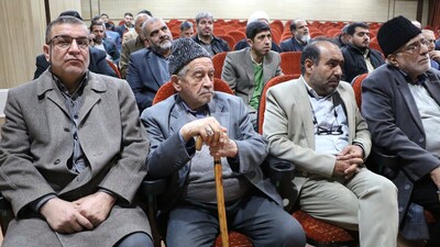همایش فصلی مداحان طراز انقلاب اسلامی در اصفهان