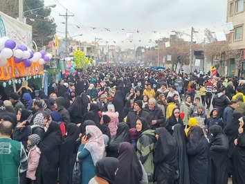 مهمونی کیلومتری نهاوندی‌ها در جشن میلاد منجی