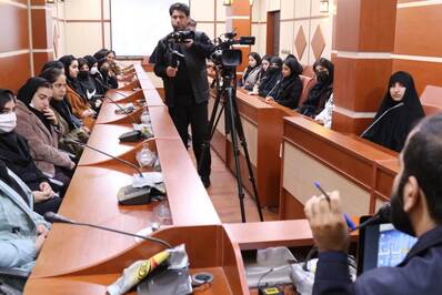 برگزاری جلسه پرسش و پاسخ با حضور دانش آموزان رای اولی