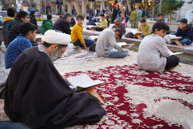 مراسم جزء‌خوانی قرآن در گذر فرهنگی چهارباغ اصفهان برگزار می‌شود