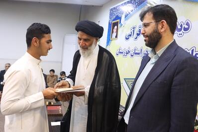 دیدار جامعه قرآنی خوزستان با نماینده ولی فقیه در خوزستان