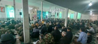 برگزاری محفل انس با قرآن در مسجد جامع مریوان