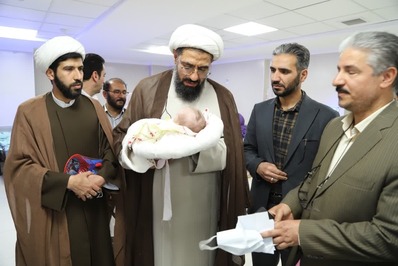 مدیرکل تبلیغات اسلامی همدان از بیمارستان کودکان بازدید کرد