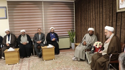دیدار مدیرکل و کارکنان سازمان تبلیغات اسلامی استان با نماینده ولی فقیه در کردستان