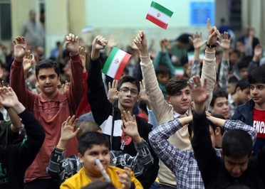 جشن تکلیف پسران دانش آموزان در همدان
