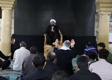 حضور پرشور جوانان در اعتکاف دهه آخر رمضان همدان
