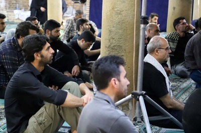 حضور پرشور جوانان در اعتکاف دهه آخر رمضان همدان