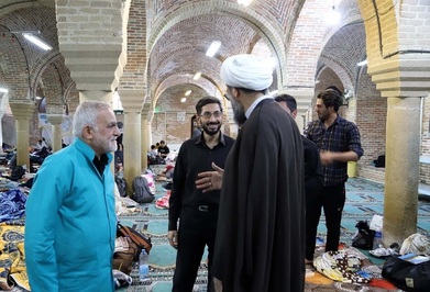 حضور پرشور جوانان در اعتکاف دهه آخر رمضان همدان