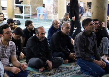 حضور پرشور جوانان در اعتکاف دهه آخر رمضان همدان