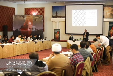 روز دوم و سوم کارگاه بین‌المللی پوستر وحدت در هتل انقلاب پارسیان