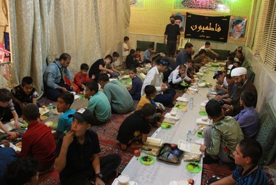 افطاری با کودکان افغانستانی اهل سنت