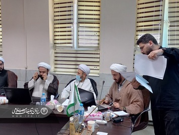 نشست ارائه طرح‌های تعالی قرآنی و فرهنگی در گلستان