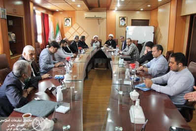 دیدار منتخبین شورای هیئات مذهبی با مدیرکل تبلیغات اسلامی