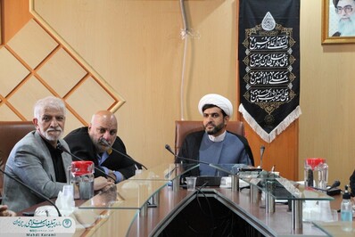 دیدار اعضای کانون مداحان استان تهران با حجت‌الاسلام زهرایی