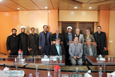 دیدار اعضای کانون مداحان استان تهران با حجت‌الاسلام زهرایی